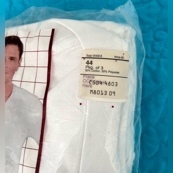 Mens JC PENNEY NOS White V Neck Short Sleeve Tee T Shirts - Picture 3 of 5